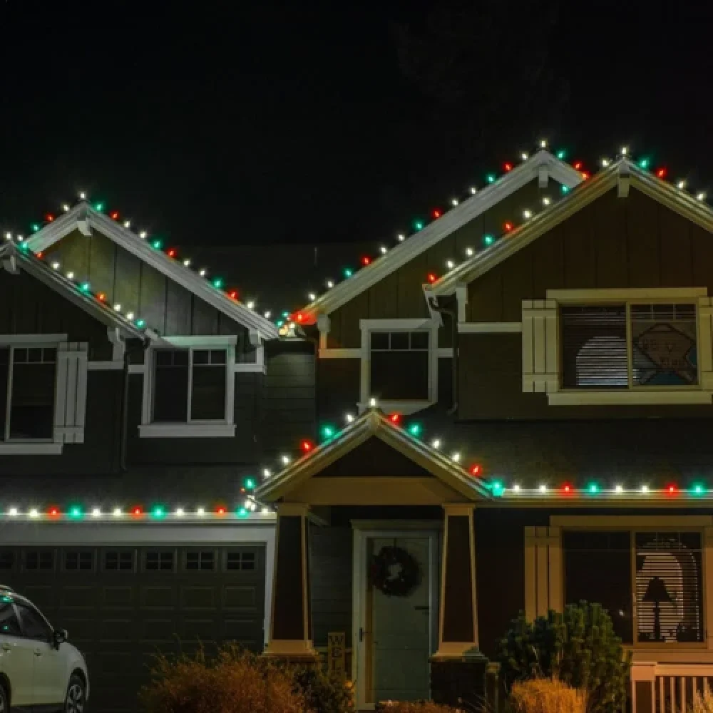 Municipalities Holiday Lighting brightwrx.com-madras