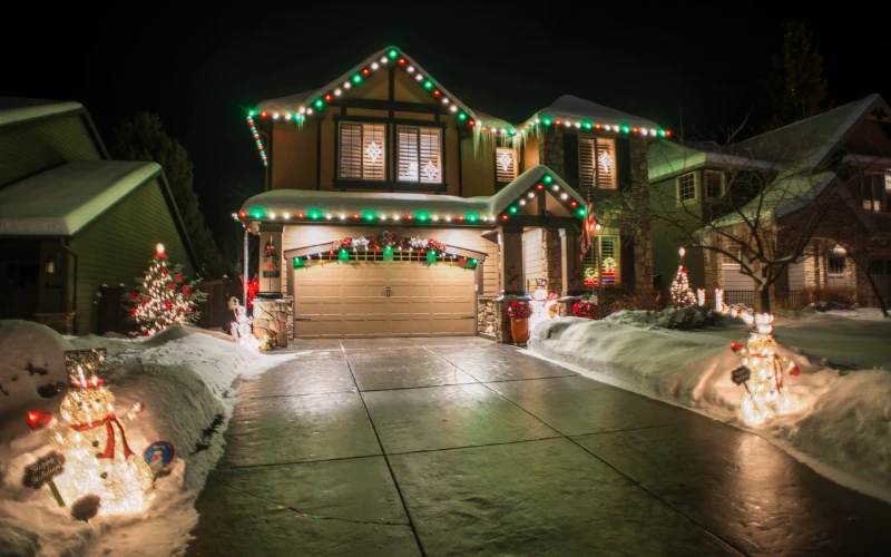 Affordable Christmas Light Installation brightwrx.com-portland