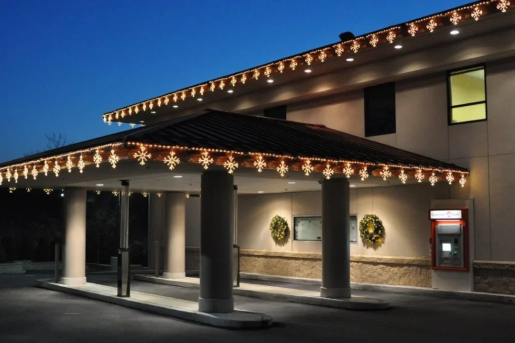 Commercial Holiday Lighting by Professionals brightwrx.com-portland