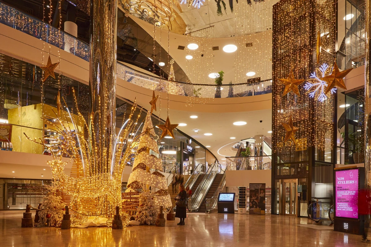 Shopping Center Holiday Lighting Ideas brightwrx.com-portland