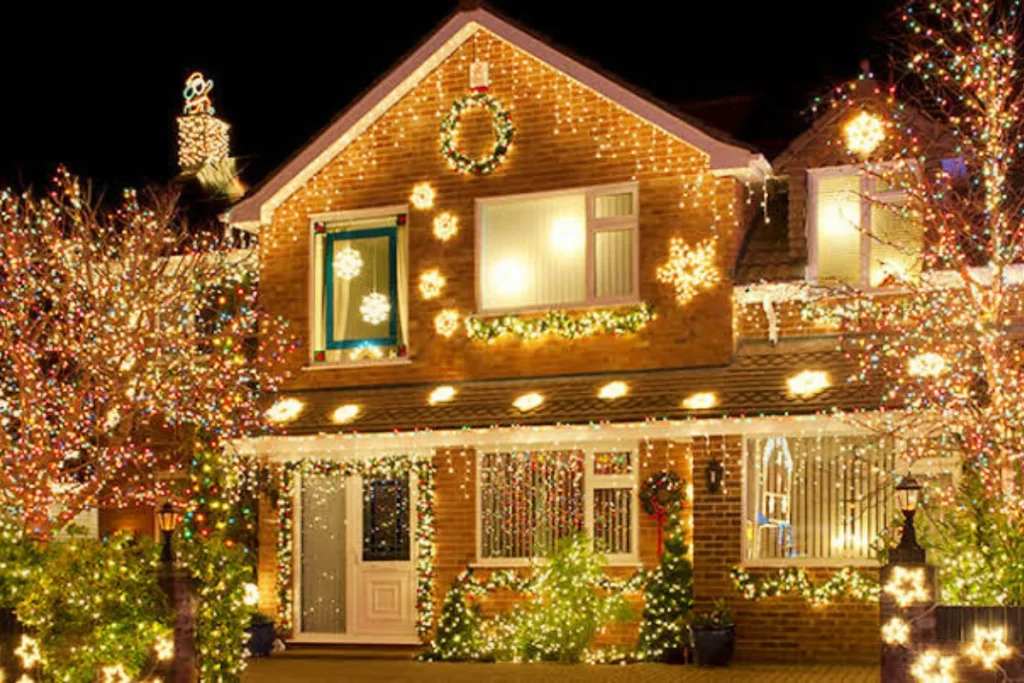 Smart Outdoor Christmas Lights Buying Guide for Homes brightwrx.com-vancouver